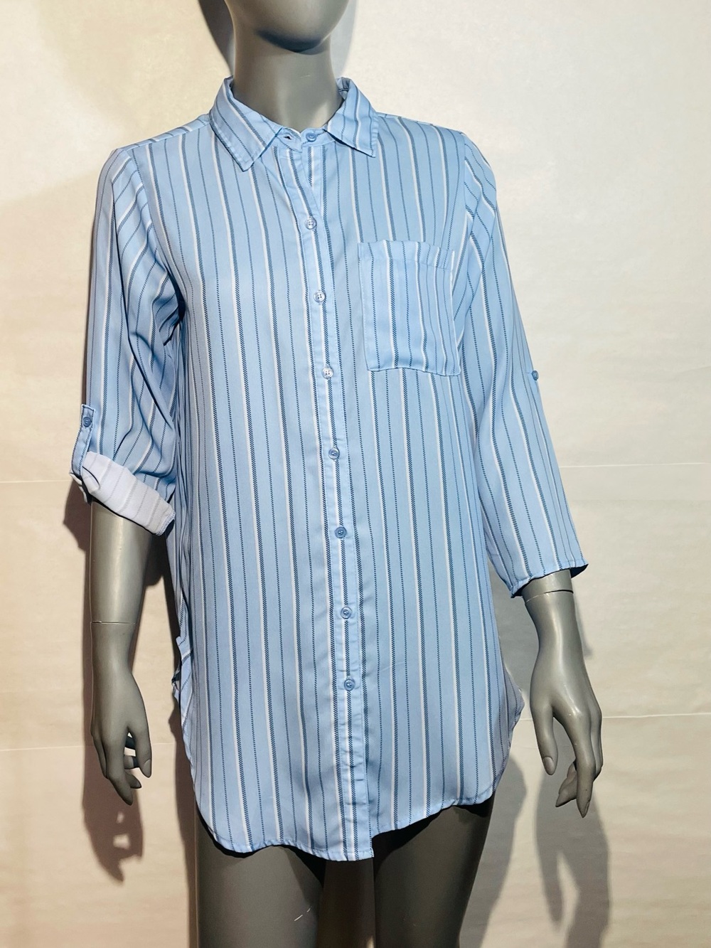 No Comment Women’s M Blue & White Striped Tunic Top with Roll Tab Sleeves GUC